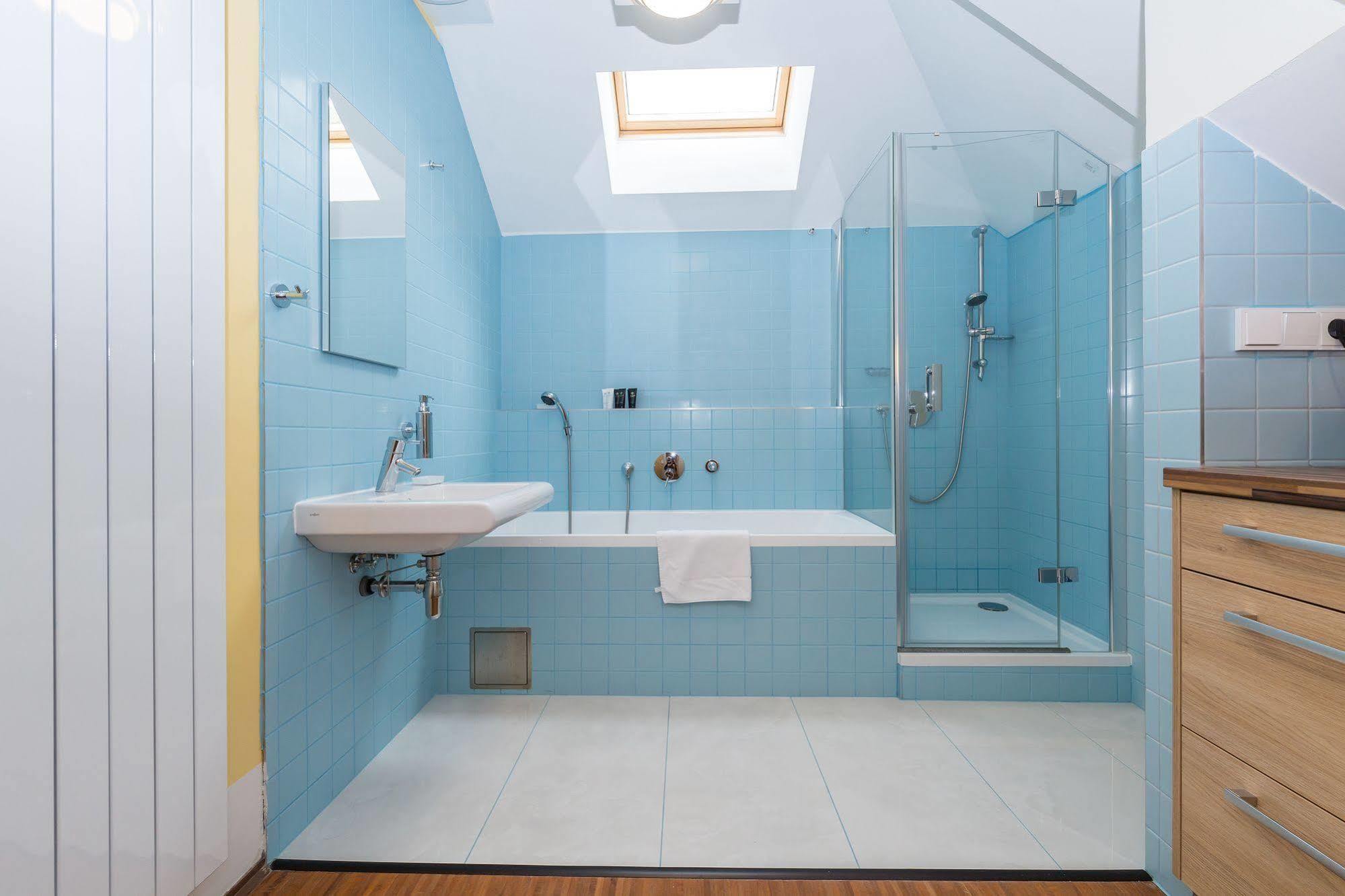 Aparthotel Louren - The Bridge 4*