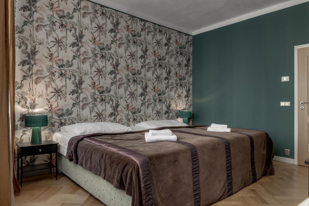 Louren - The Bridge 4* Praha